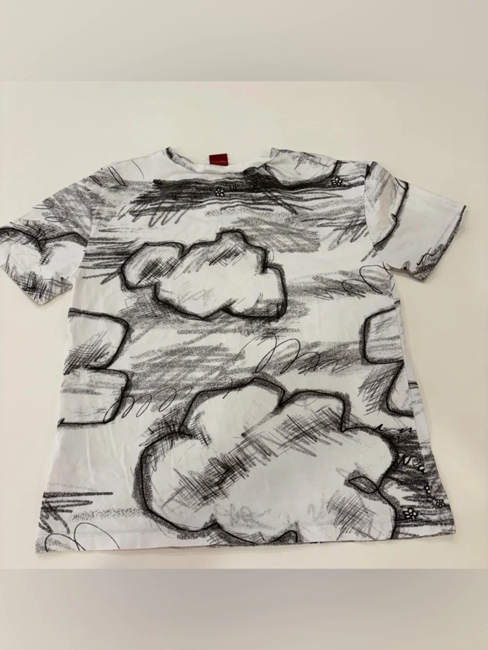 Zara White Tee with Black Snoopy Sketch - Picture 5 of 8